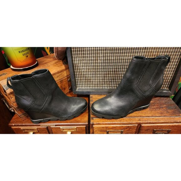 Sorel Black Leather Wedge Heel Ankle Boots Women's Size 8.5 M - Picture 1 of 11